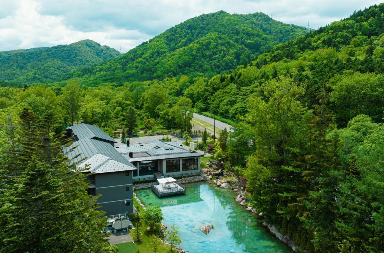 旅館 奥定山渓温泉 佳松御苑 5*